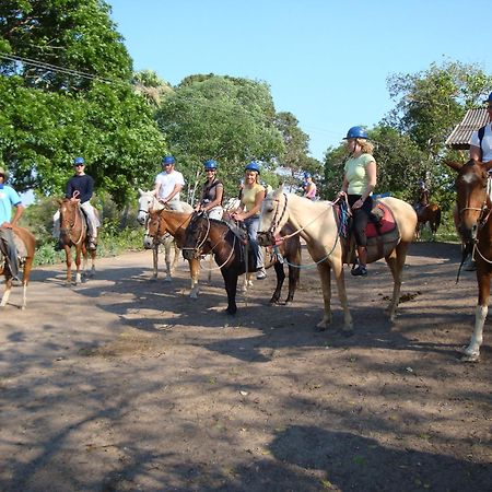 Pousada & Camping Santa Clara Santa Helena (Mato Grosso do Sul) Exterior foto